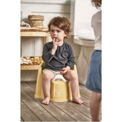 Детский горшок BabyBijorn Potty Chair Powder Yellow